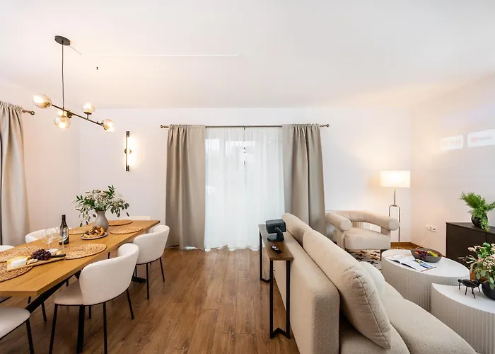 Your Private Oasis In Cracow 别墅